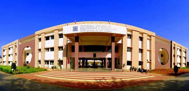 Universal_College_of_Engineering_and_Technology_(UCET),_Gandhinagar